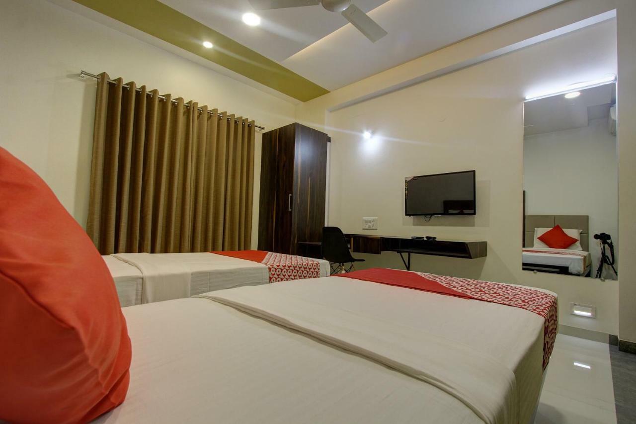 Oyo 39568 Alekha Gateway Otel Sirsi Dış mekan fotoğraf